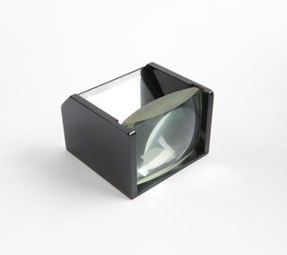 Beam splitter from Vickers projection microscope