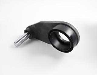 Side arm on pin mounting