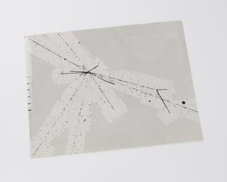 Atom track photograph using ‘Nuclear Research’ emulsion