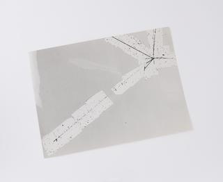 Atom track photograph using ‘Nuclear Research’ emulsion
