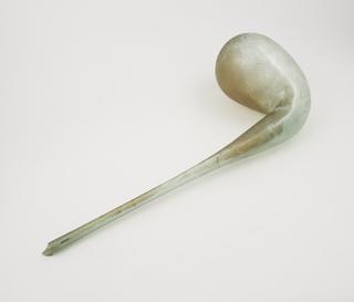 Green glass balloon retort