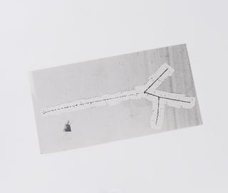 Atom track photograph using ‘Nuclear Research’ emulsion