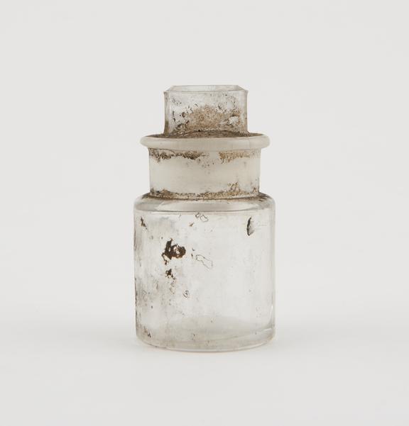 Glass specimen bottle, empty, English, 1901-1940