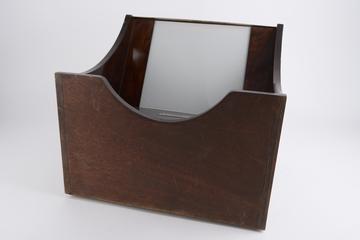 Monochromatic light-unit  to determine the flatness of surfaces