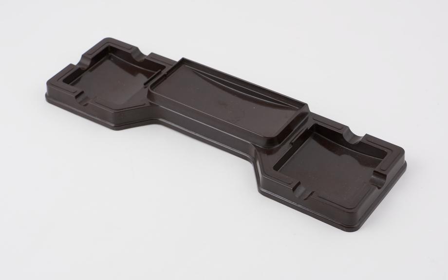 Double ashtray in form of  rectangular tray