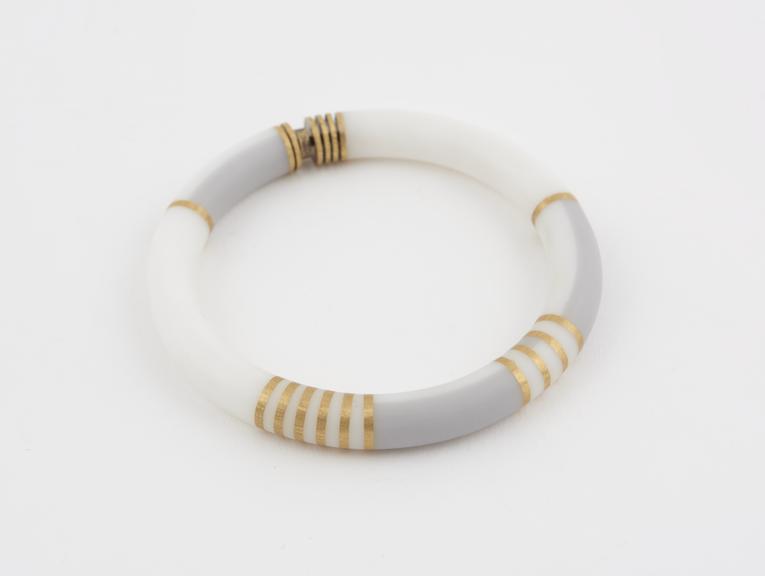 Bangle, 18ct