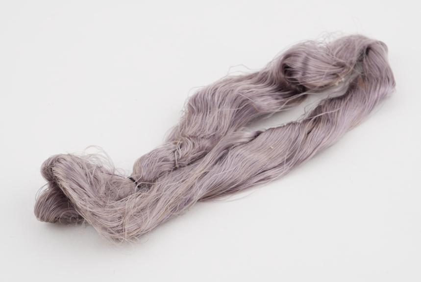 Grey lavender viscose skein with associated label Mr Heaven