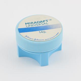 Universal paste, part of Miradapt dental restorative