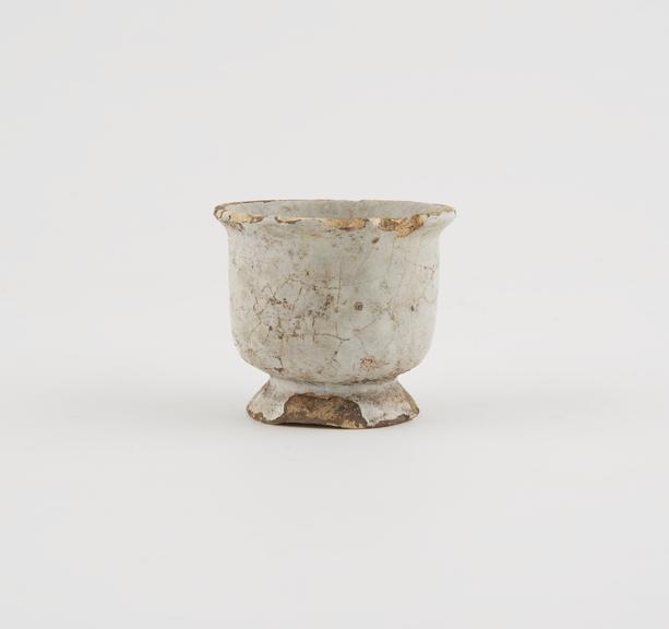 Earthenware dispensing pot, tin-glazed, 1650-1720, English ?