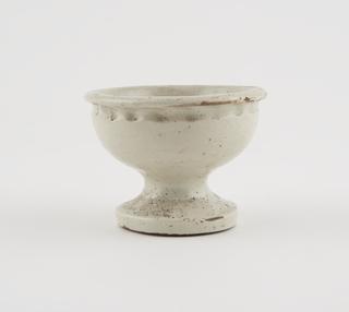 Stoneware dispensing pot