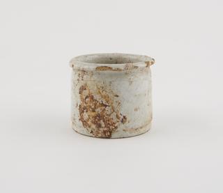 Earthware dispensing pot | Science Museum Group Collection