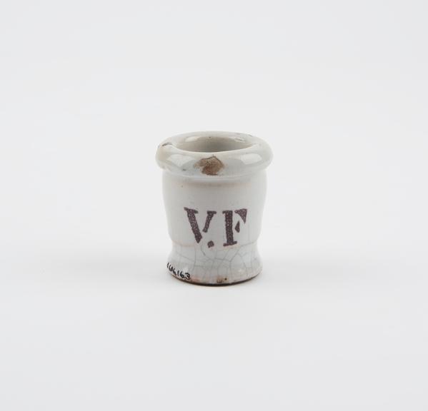 Earthenware cosmetic pot, tin-glazed, French(?), 1750-1820