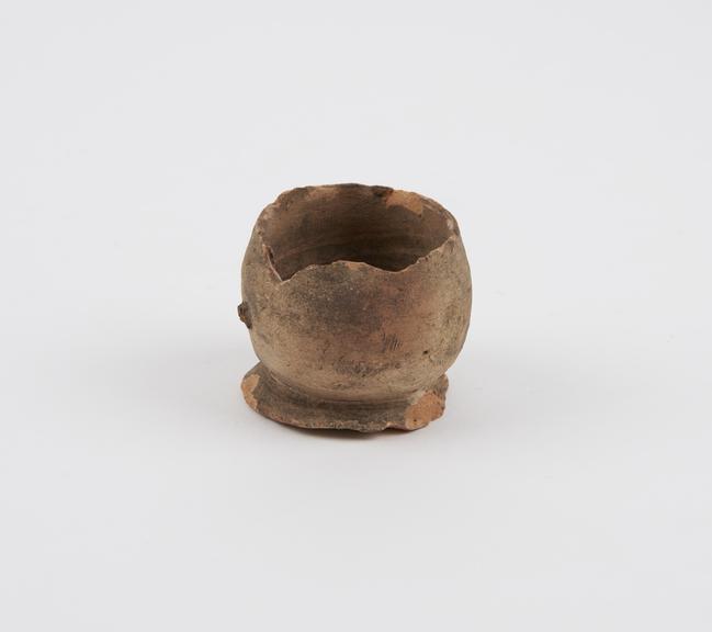 Earthenware dispensing pot, tin-glazed, 1640-1720