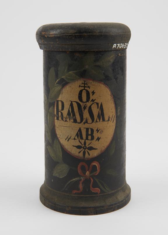 Wooden drug jar, used for unidentified drug