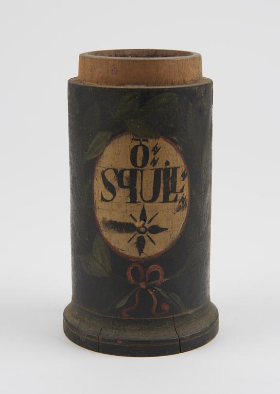 Wooden cylindrical drug jar, used for squill