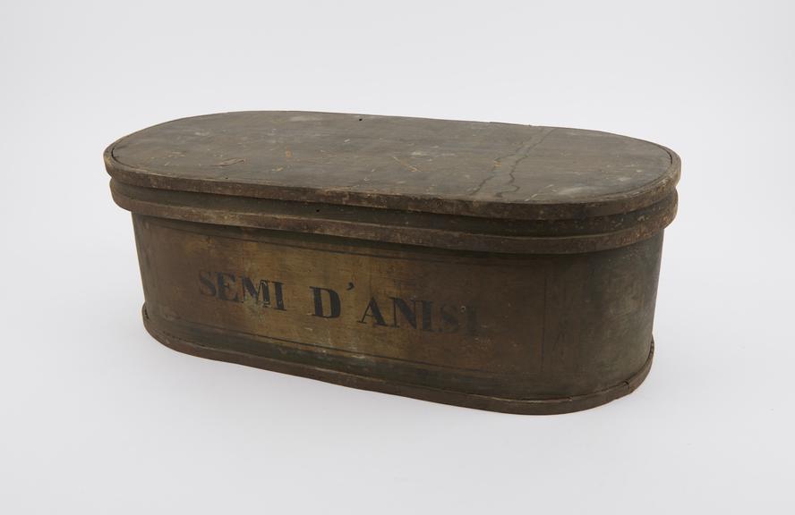 Oblong, wooden herb box, with lid