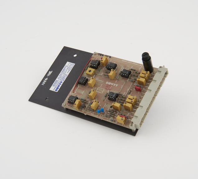 Dowty series 4900 Servo Amplifier