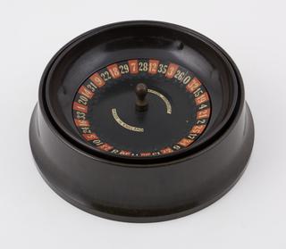 Small roulette wheel made of phenol formaldehyde