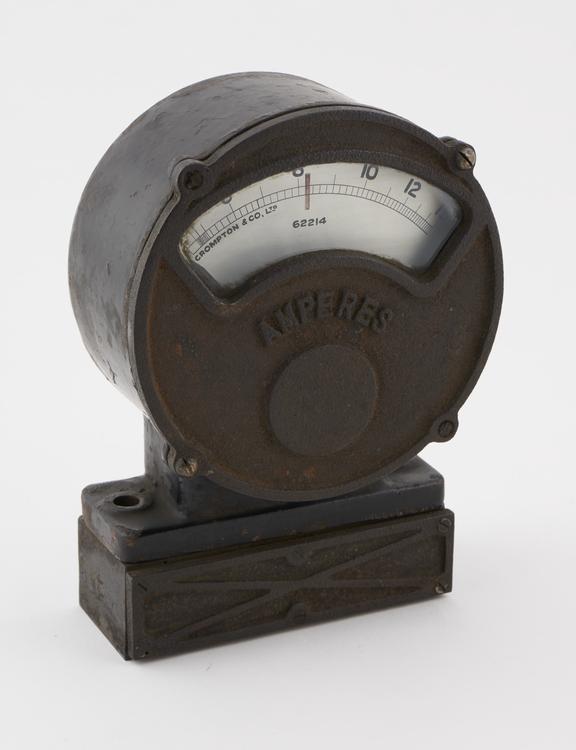 Crompton 6 ammeter no.62214 - c.1916, 0 - 15amps.'