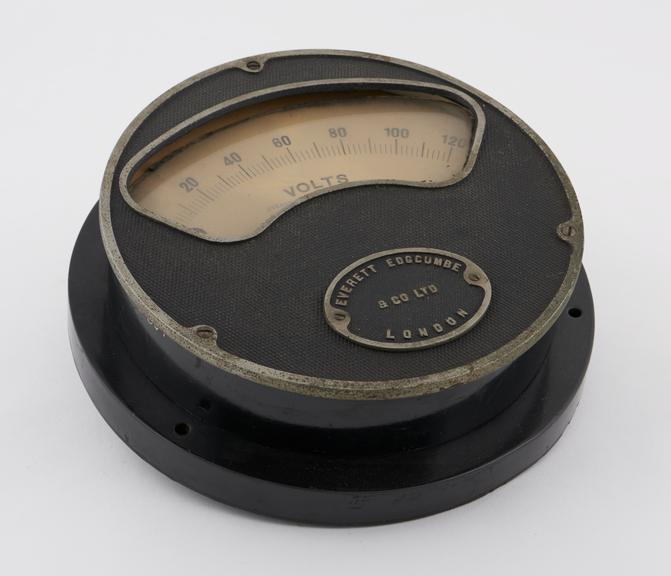 Moving coil voltmeter 0-120 volts no.57211