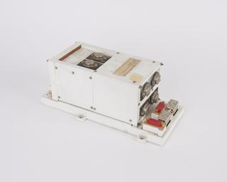 Power storage and control unit