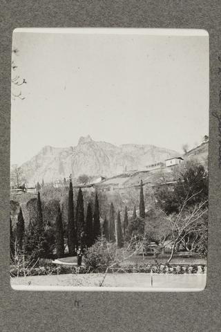 The Crimea, Koreize; In the Garden