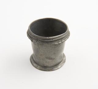 Pewter ointment pot without screw lid