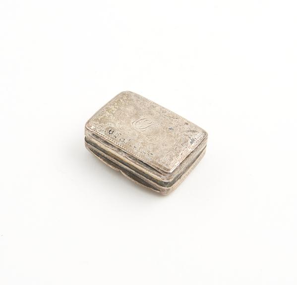 Silver vinaigrette