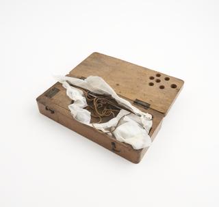 scales - weighing device