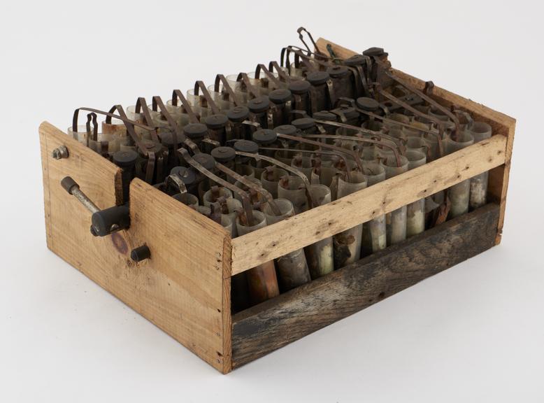 Battery of 96 cells