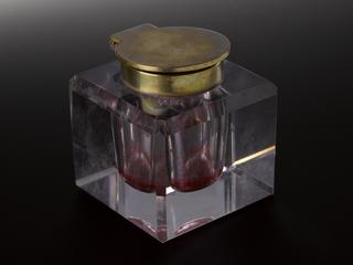 Inkwell from Office of Metropolitan Commissioners in Lunacy