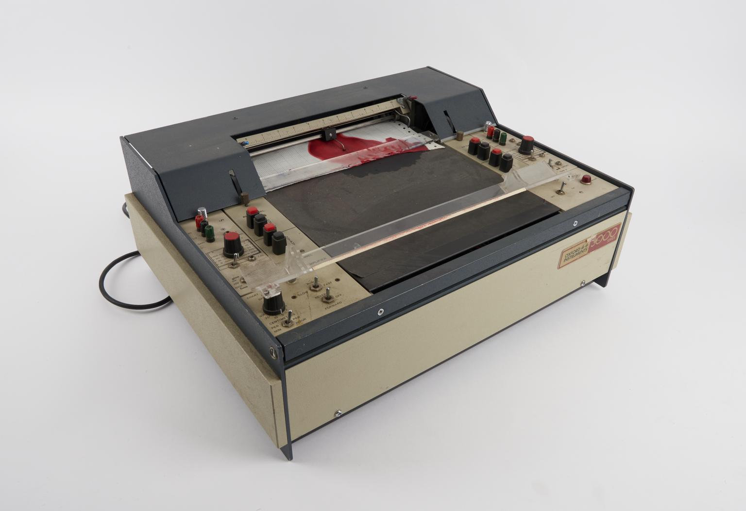 Chart recorder, Oxford Instruments 3000 | Science Museum Group Collection