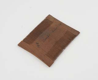 Double-sided wooden comb