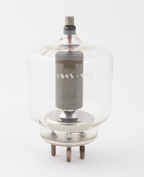 Philips QB3.5-750 all glass aligned grid tetrode (VTF)