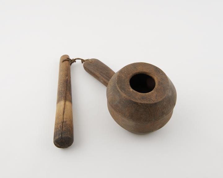 Wooden snuff mortar and pestle