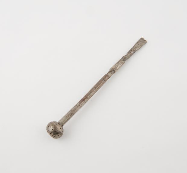 Silver mate spoon, bombilla, with decorated stem