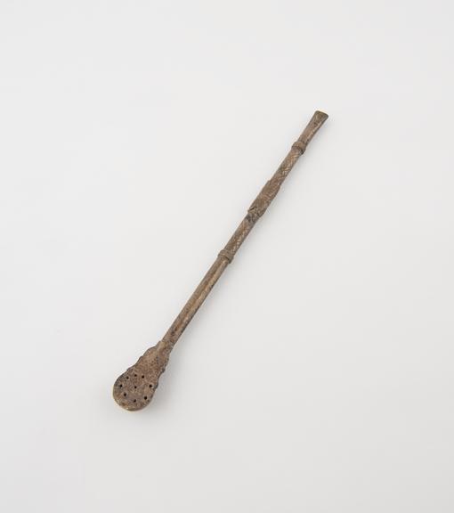 White metal mate spoon, bombilla, with decorated stem