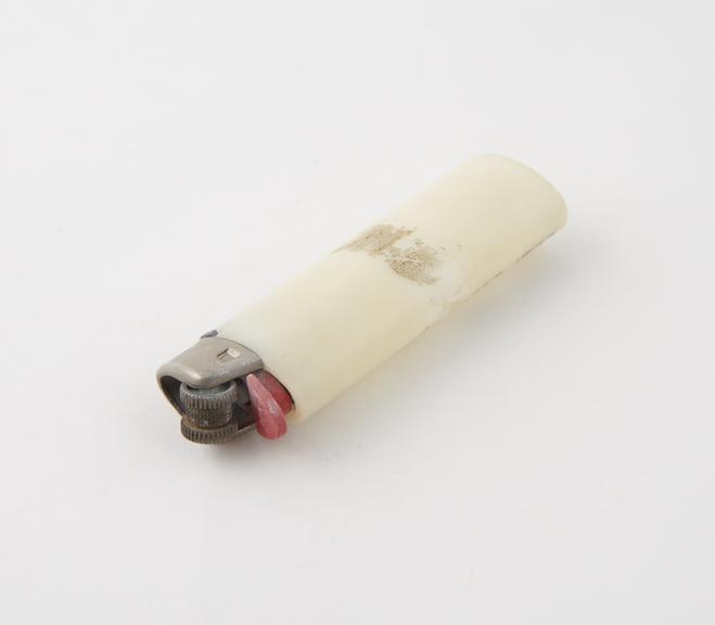 Flexolite disposable lighter, by BIC, made in France, c.1983