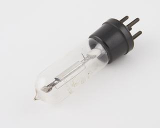 Wade Bequest collection of valves: Cosmos 'short path' radio valve