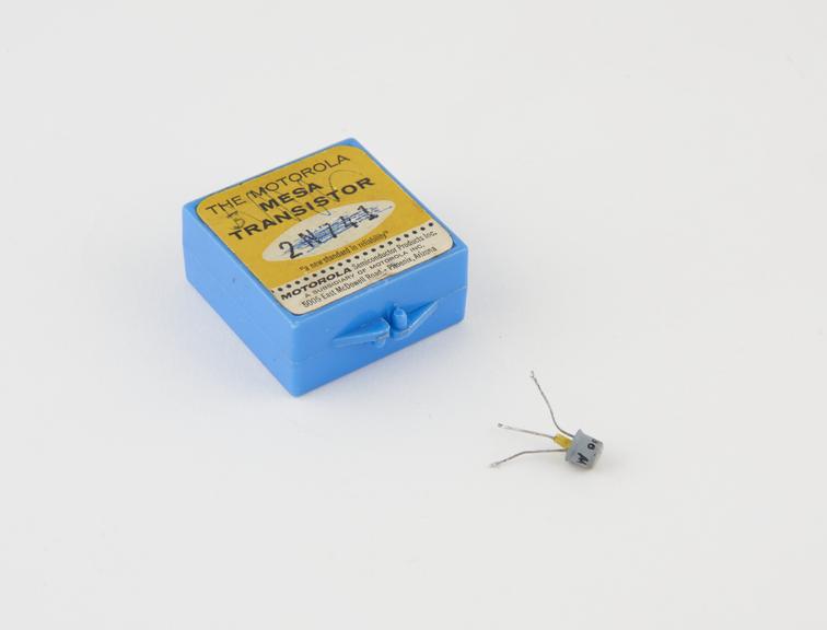 Motorola germanium mesa transistor type 2N741 (c.1960)