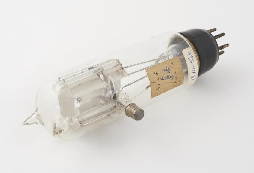 Single stage photomultiplier 1939, No. E5 (soft)