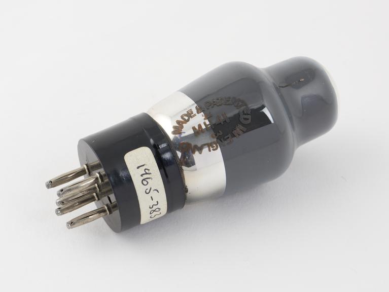 Vacuum tube type CV1505 (triode)