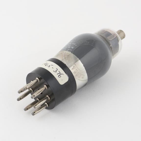 Vacuum tube type CV1191 (tetrode)