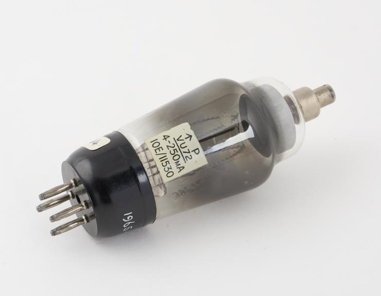 Vacuum tube type CV1072 (rectifier)