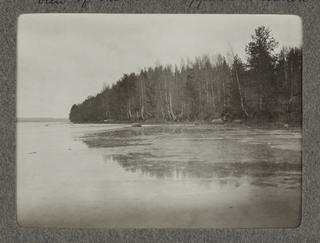 The same, view of the lake on opposite direction