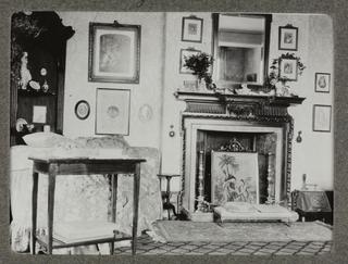 Shipton Bellinger. The Manor House, The Drawing Room