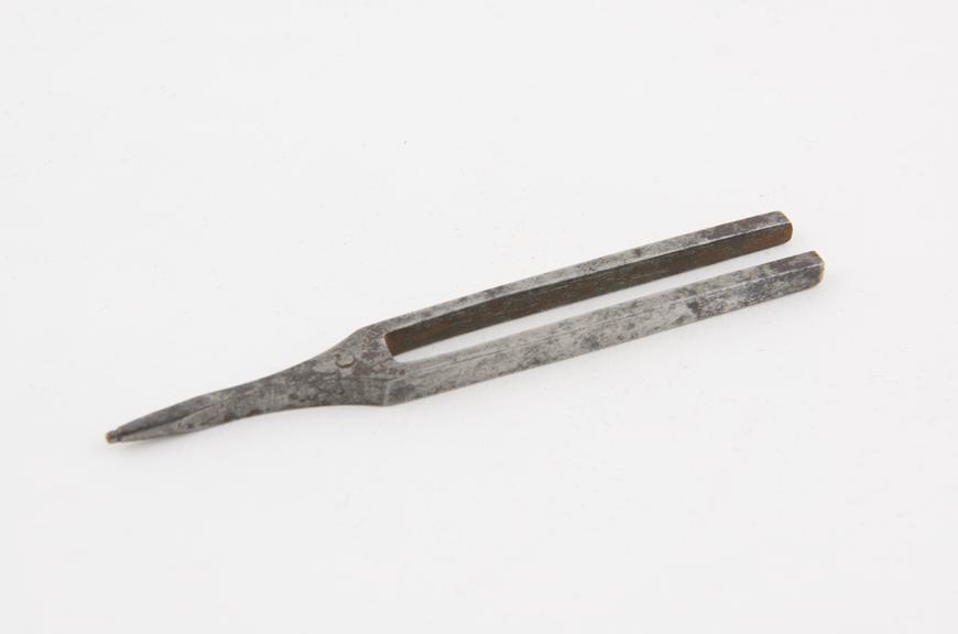 Tuning fork, 'C', steel, possibly English, 1801-1900