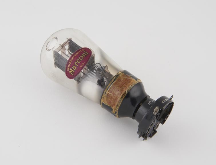 Marconi valve, type MU12, glass envelope cracked