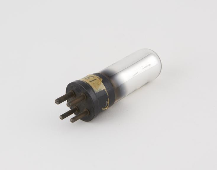 RCA triode valve, Radiotron type UX199, UV base