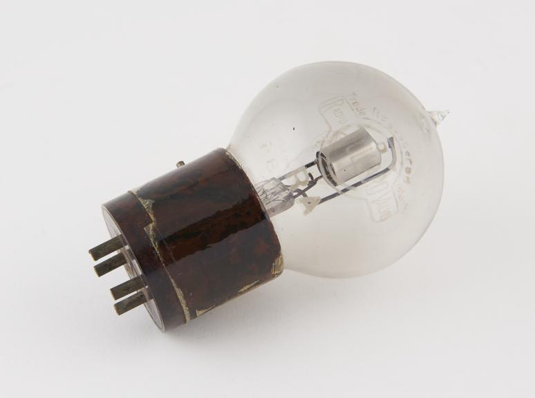 Mullard triode, type RA, UV base, marked G285